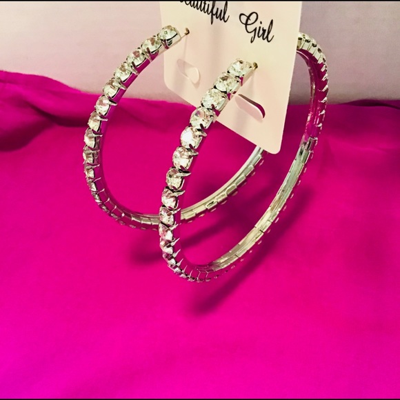 Earring - Picture 2 of 2